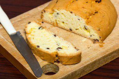 Çörek çikolata gevreği ile