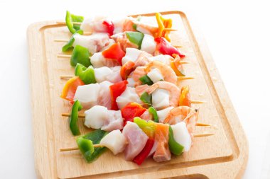 Balık ve sebze kebap