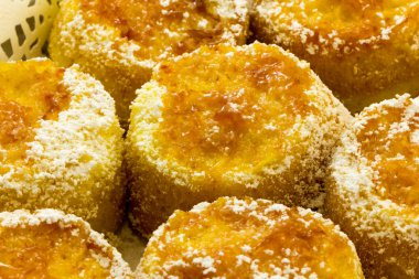 Reçelli tatlı çörek