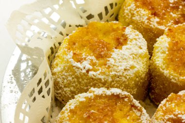 Reçelli tatlı çörek