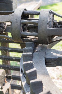 Paslı antika tarım aletleri