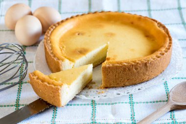 Leziz cheesecake ev yaptı