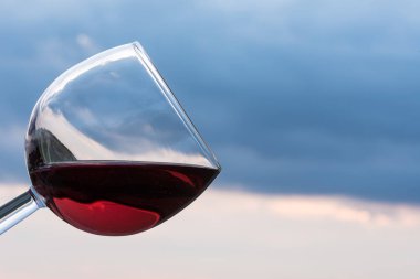 Gün batımı manzaraya tost