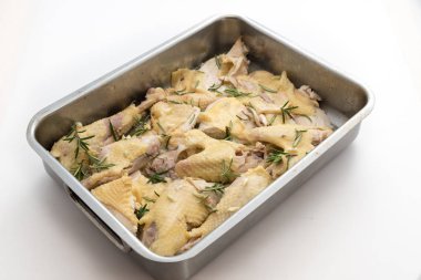  Lezzetli pişmiş tavuk görünümü