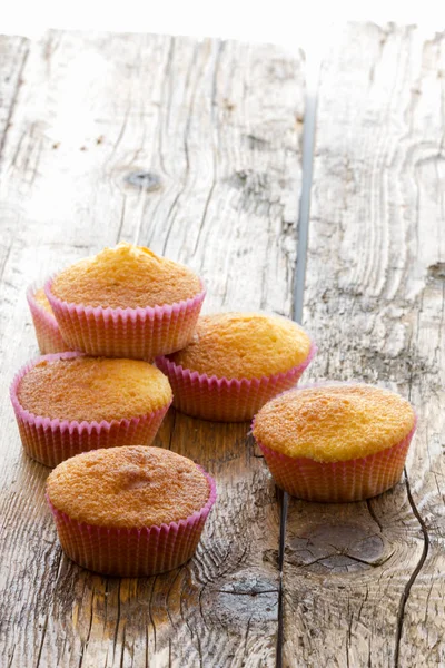 Şekerli tatlı çörekler.