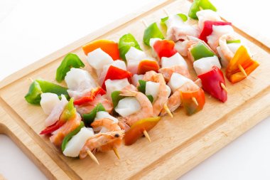 Balık ve sebze kebap