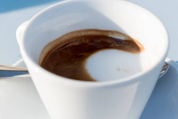 Fehér kávé közelről — Stock Fotó