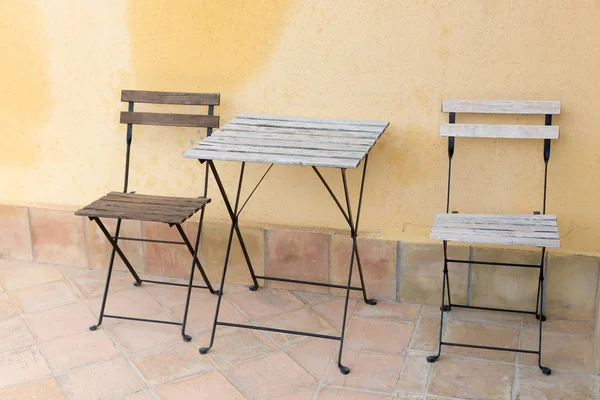 シチリアの素朴なテーブルと椅子 — ストック写真