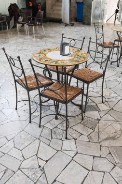 Sicilya rustik masa ve sandalyeler