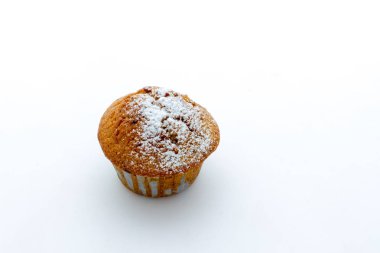 Tahta masadaki çörekler.