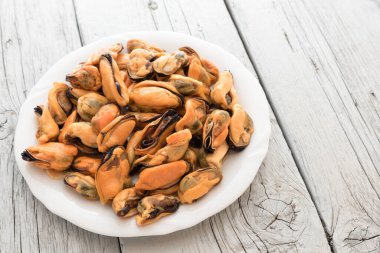 Kapüşonsuz lezzetli midyeler