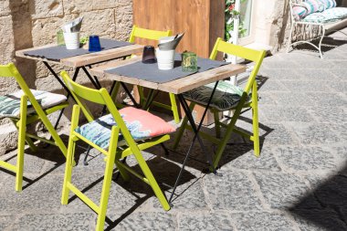 Tipik Sicilya masa manzarası