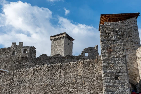 Castillo Ossana Trentino —  Fotos de Stock
