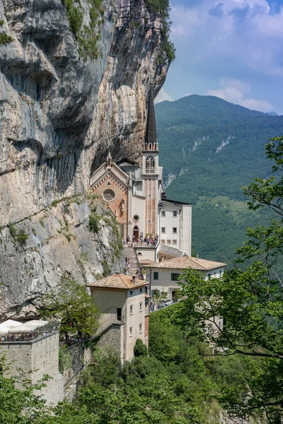 Santuario Madonna Della Corona — Stockfoto