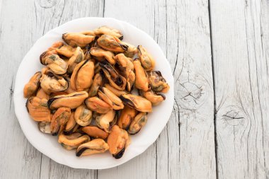 Kapüşonsuz lezzetli midyeler