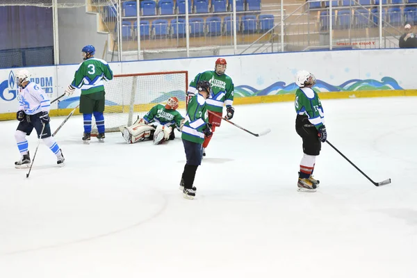 Orenburg Rosja Kwietnia 2017 Roku Mężczyźni Grają Hokeja Lodzie Turnieju — Zdjęcie stockowe