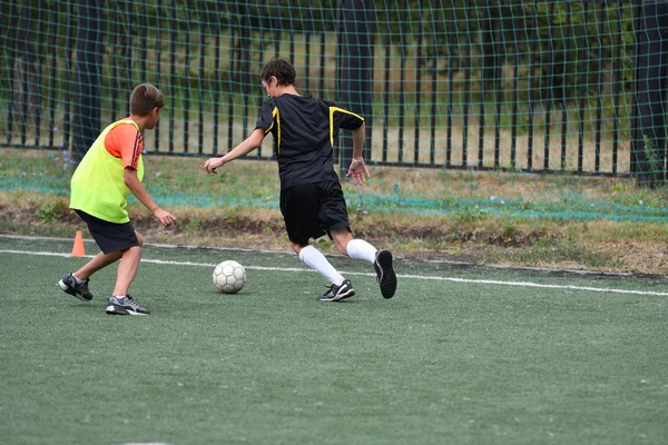 Orenburg, Rusya Federasyonu - 31 Temmuz 2017 yıl: çocuklar futbol mini futbol turnuvası şehir 