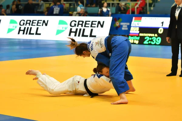 Orenburg, Rusya Federasyonu - Mayıs 12-13 yıl 2018: kız rekabet Judo Avrupa Judo Cu için