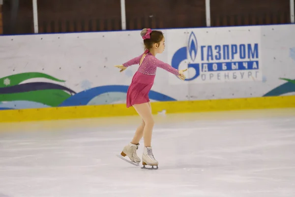 Orenburg Russie Mars 2018 Année Les Filles Concourent Patinage Artistique — Photo