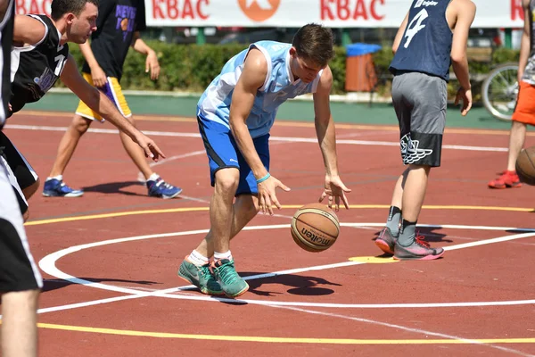 Orenburg Russia July 2017 Year Men Play Street Basketball Second — Stock Photo, Image