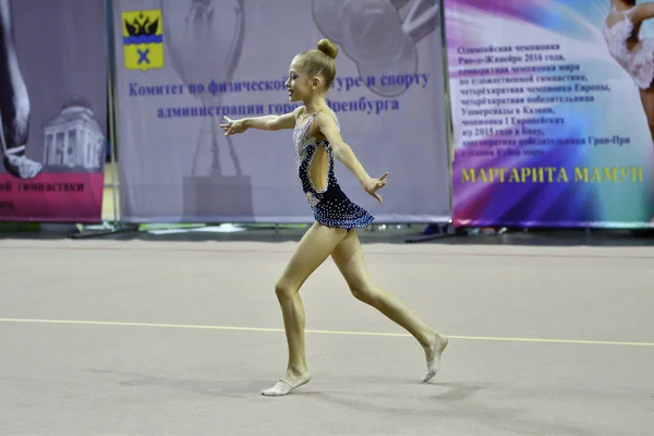 Orenburg Russia Novembre 2017 Anno Ragazze Gareggiano Nella Ginnastica Ritmica — Foto Stock