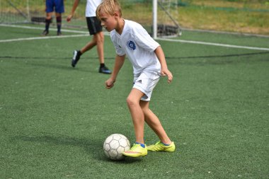 Orenburg, Rusya Federasyonu - 31 Temmuz 2017 yıl: çocuklar futbol mini futbol turnuvası şehir 