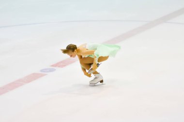 Orenburg, Rusya Federasyonu - 31 Mart 2018 yıl: kız rekabet Artistik Patinaj 