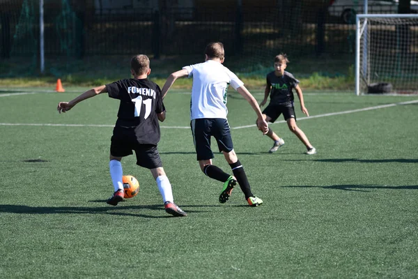Orenburg, Rusya Federasyonu - 18 Ağustos 2017 yıl: çocuklar futbol mini futbol turnuvası şehir 