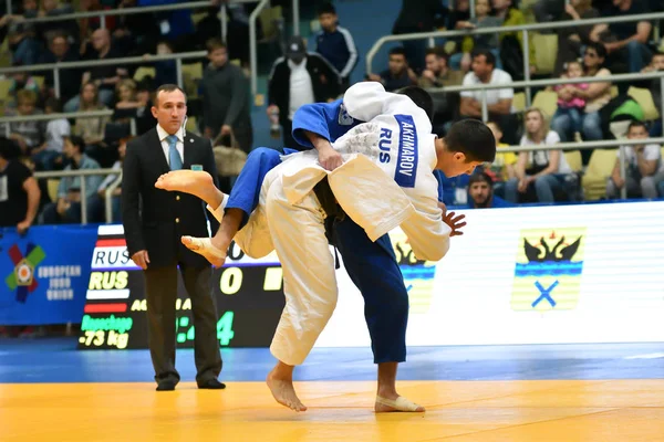 Orenburg, Rusya Federasyonu - Mayıs 12-13 yıl 2018: Boys rekabet Judo Avrupa Judo Cu için