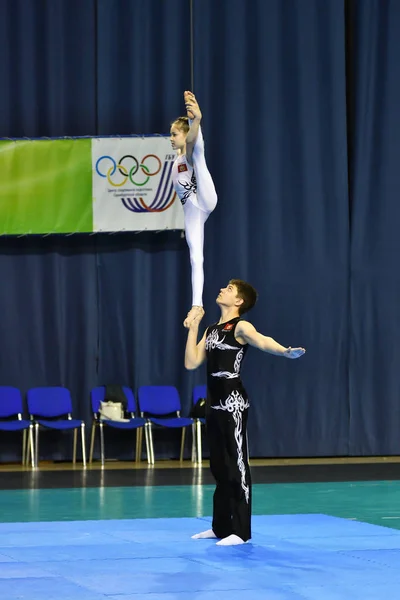 Orenburg Rusko Května 2017 Rok Junioři Soutěžit Sportovní Akrobacie Otevřené — Stock fotografie