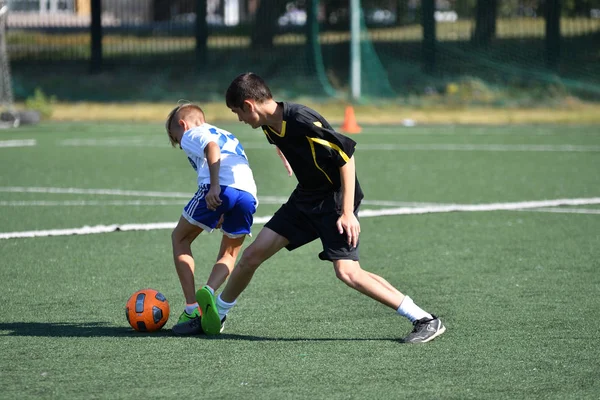 Orenburg Rússia Agosto 2017 Ano Meninos Jogam Futebol Torneio City — Fotografia de Stock