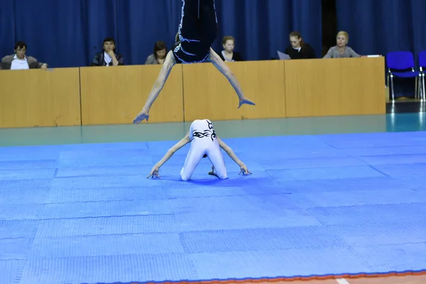 Orenburg Rusko Května 2017 Rok Junioři Soutěžit Sportovní Akrobacie Otevřené — Stock fotografie