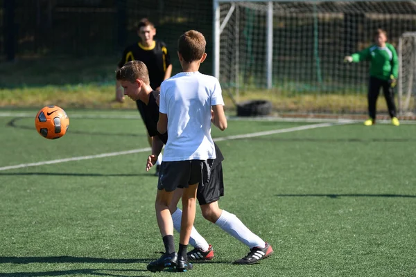 Orenburg Russie Août 2017 Année Les Garçons Jouent Football Sur — Photo