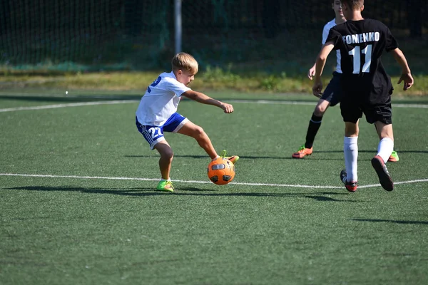 Orenburg, Rusya Federasyonu - 18 Ağustos 2017 yıl: çocuklar futbol mini futbol turnuvası şehir 