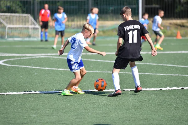 Orenburg, Rusya Federasyonu - 18 Ağustos 2017 yıl: çocuklar futbol mini futbol turnuvası şehir 