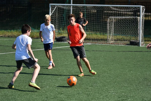 Orenburg Russland August 2017 Jahr Die Jungen Spielen Fußball Auf — Stockfoto