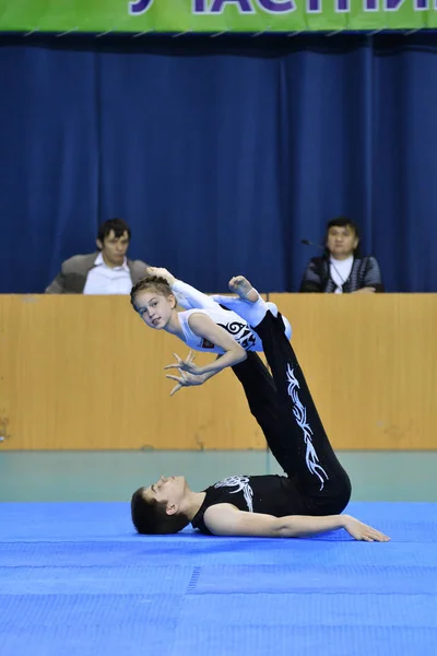 Orenburg Rusia Mayo 2017 Año Juniors Compite Acrobacias Deportivas Campeonato — Foto de Stock