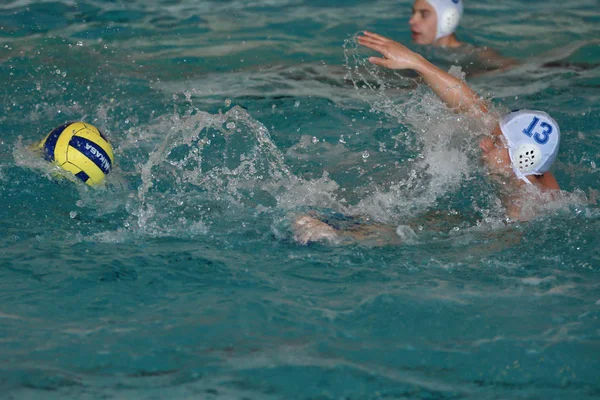 Orenburg, Rusya Federasyonu - ebilmek 4, 2017 yıl: çocuklar su topu şehir su topu turnuvasında oynamak