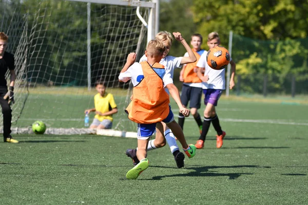 Orenburg, Rusya Federasyonu - 18 Ağustos 2017 yıl: çocuklar futbol mini futbol turnuvası şehir 