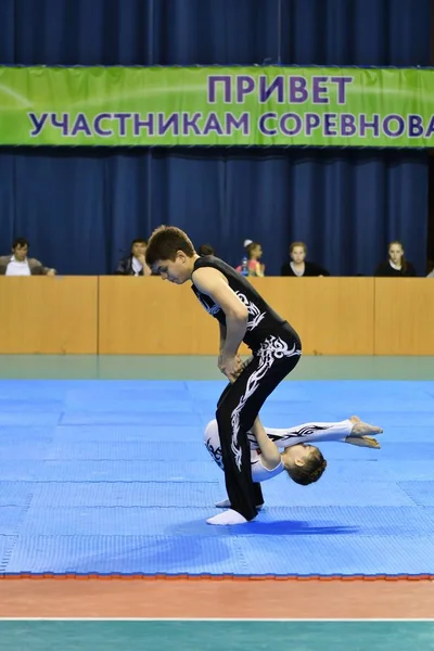 Orenburg Russia Maggio 2017 Anno Giovani Competono Acrobazie Sportive All — Foto Stock