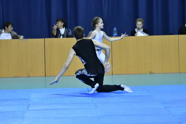 Orenburg Rusia Mayo 2017 Año Juniors Compite Acrobacias Deportivas Campeonato — Foto de Stock