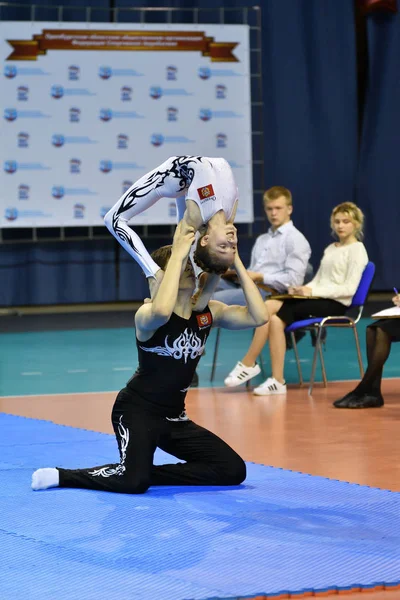 Orenburg Rusia Mayo 2017 Año Juniors Compite Acrobacias Deportivas Campeonato — Foto de Stock