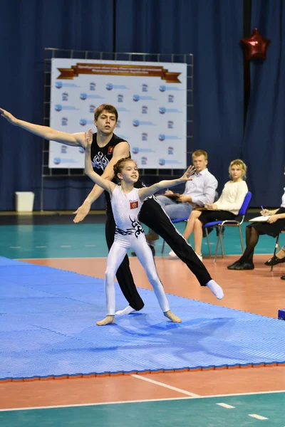 Orenburg Rusland Mei 2017 Jaar Junioren Concurreren Sportieve Acrobatie Het — Stockfoto