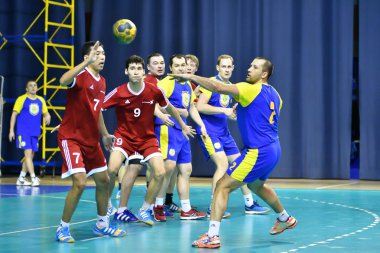 Orenburg, Rusya Federasyonu - February13, 2018 yıl: boys oyun hentbol Uluslararası hentbol turnuvası ilk Orenburg Vali il Ivan İvanoviç Nepluev anısına olarak