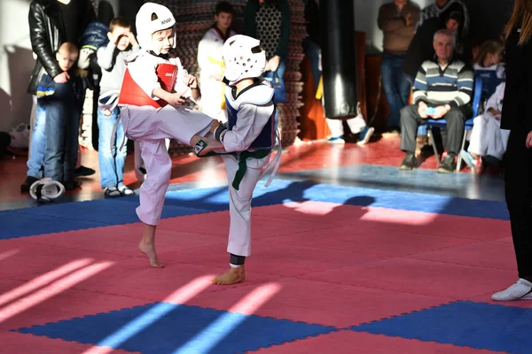 Orenburg Rússia Janeiro 2018 Crianças Competem Taekwondo Championship School Olympic — Fotografia de Stock