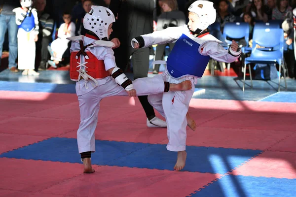 러시아 오렌부르크 2018 아이들 올림픽 학교에서 선수권 대회에 — 스톡 사진