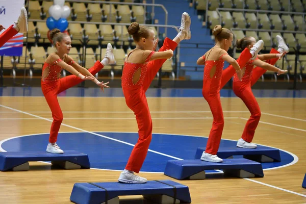Orenburg Rusia Desember 2017 Para Gadis Berkompetisi Dalam Aerobik Olahraga — Stok Foto