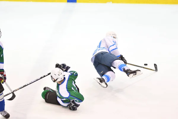 Orenburg Rússia Abril 2017 Ano Homens Jogam Hóquei Torneio Hóquei — Fotografia de Stock