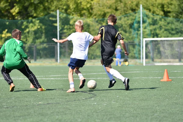 Orenburg Russie Août 2017 Année Les Garçons Jouent Football Sur — Photo