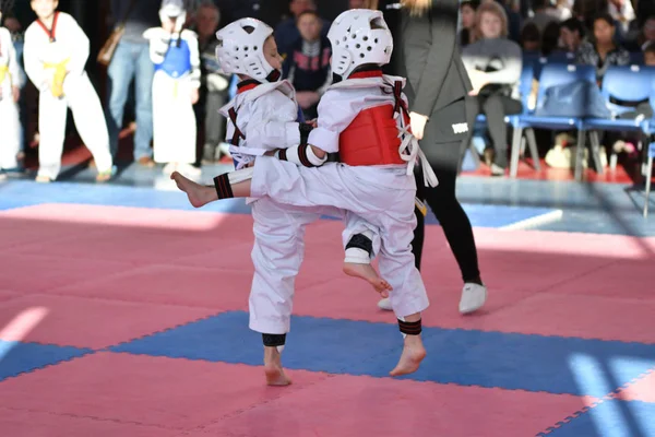 Orenburg Russie Janvier 2018 Ans Les Enfants Concourent Taekwondo Sur — Photo